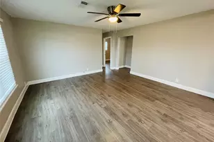 431 N 6th St, La Porte, TX 77571 - Photo 8