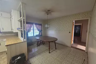 1216 Merchant St, El Campo, TX 77437 - Photo 6