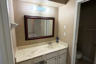 13915 Elkwood Dr, Houston, TX 77038 - Photo 16