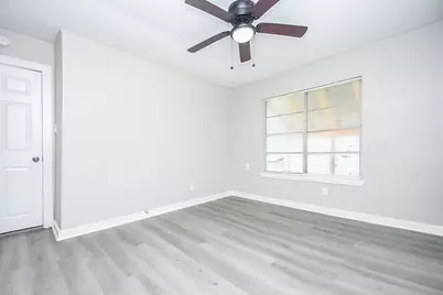 6024 Collingsworth Street #2, Houston, TX 77026 - Photo 18