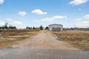 1375 Rd 5735, Cleveland, TX 77327 - Photo 44