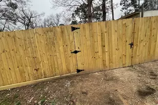 17750 Dean Ct, Conroe, TX 77302 - Photo 4