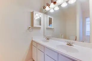 16014 Hidden Crest Dr, Houston, TX 77049 - Photo 22