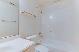 16014 Hidden Crest Dr, Houston, TX 77049 - Photo 16