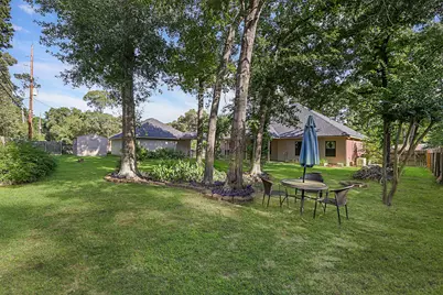 2327 Carriage Run E, Conroe, TX 77384 - Photo 34