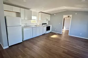 2529 Mcdonald Rd, Oyster Creek, TX 77541 - Photo 8