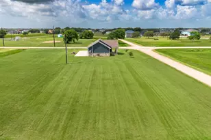 497 Arrowhead Dr, Palacios, TX 77465 - Photo 16