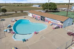 497 Arrowhead Dr, Palacios, TX 77465 - Photo 20