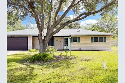 1608 Michael Street, El Campo, TX 77437 - Photo 2