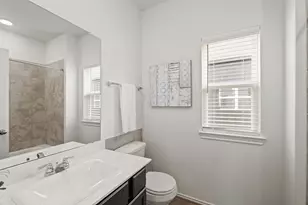 1404 Wycliffe Dr, Houston, TX 77043 - Photo 4