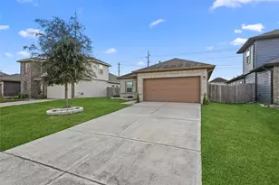 5006 Fairwater Ct, Richmond, TX 77469 - Photo 2
