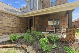 4909 E Meadow Dr, Deer Park, TX 77536 - Photo 4