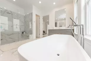 7546 Awty School Ln, Houston, TX 77055 - Photo 28