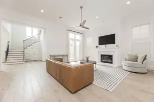 7546 Awty School Ln, Houston, TX 77055 - Photo 8