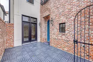 7546 Awty School Ln, Houston, TX 77055 - Photo 4