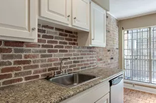 12 Hyde Park Blvd, Houston, TX 77006 - Photo 8