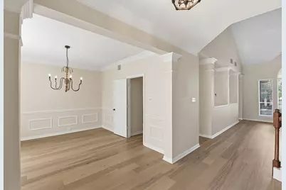 11 Barlow Court, The Woodlands, TX 77382 - Photo 8