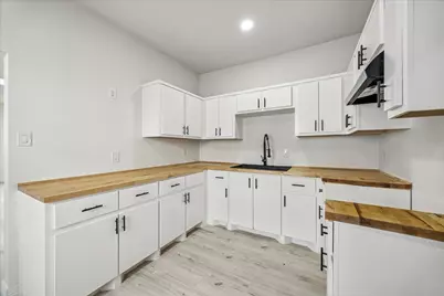 437 N Everton Street, Houston, TX 77003 - Photo 12