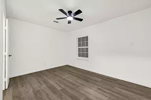 504 Pecan Dr, South Houston, TX 77587 - Photo 8