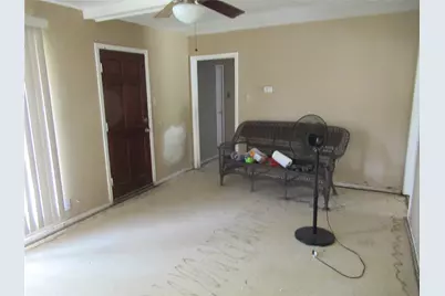 4122 Belgrade Drive, Houston, TX 77045 - Photo 10
