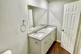 7700 Creekbend Dr, Houston, TX 77071 - Photo 16