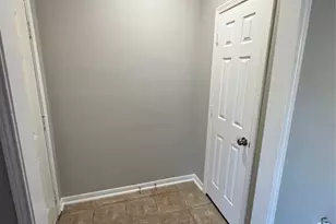 7700 Creekbend Dr, Houston, TX 77071 - Photo 4