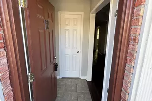 7700 Creekbend Dr, Houston, TX 77071 - Photo 2