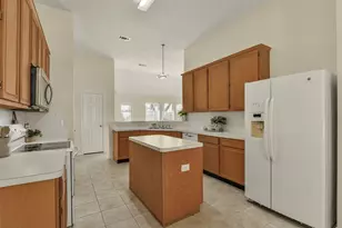 313 Arbor Cir, League City, TX 77573 - Photo 14