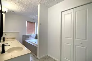 15734 Roxton Ridge Dr, Webster, TX 77598 - Photo 20