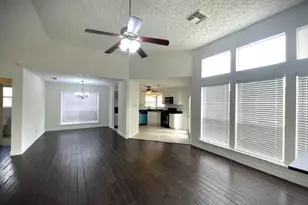 15734 Roxton Ridge Dr, Webster, TX 77598 - Photo 4
