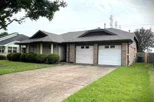 15734 Roxton Ridge Dr, Webster, TX 77598 - Photo 2