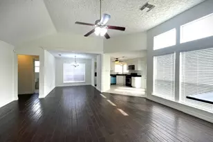 15734 Roxton Ridge Dr, Webster, TX 77598 - Photo 10