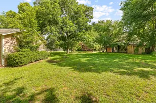 717 E Houston Ave, Crockett, TX 75835 - Photo 28