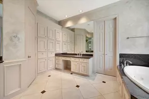 15134 Blossom Bay Dr, Houston, TX 77059 - Photo 32