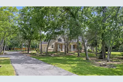 2042 Darby Lane, Fresno, TX 77545 - Photo 2