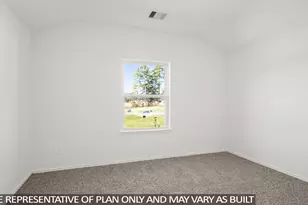 121 Wildflower Ln, Dayton, TX 77535 - Photo 16