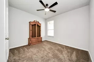 2708 Ahnya Ln, League City, TX 77573 - Photo 16