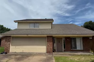 921 S 6th St, La Porte, TX 77571 - Photo 2