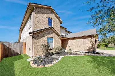 9726 Shimmering Lakes Drive, Rosharon, TX 77583 - Photo 4