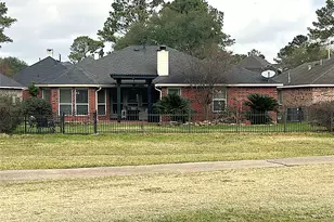 8426 Hunters Village Dr, Humble, TX 77346 - Photo 34