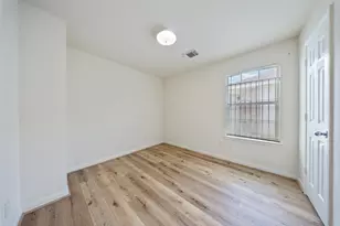 13123 Dawn Hollow Ln, Houston, TX 77072 - Photo 16