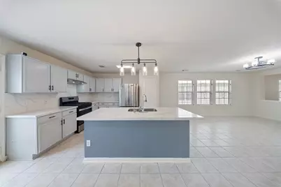 13123 Dawn Hollow Lane, Houston, TX 77072 - Photo 4