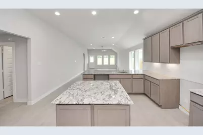 11915 Royal Willow Lane, Houston, TX 77066 - Photo 10