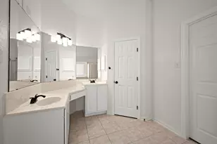 34 S Rambling Ridge Pl, Conroe, TX 77385 - Photo 16