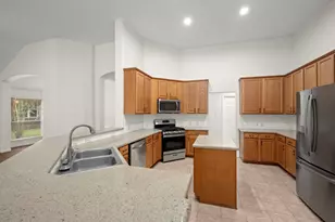 34 S Rambling Ridge Pl, Conroe, TX 77385 - Photo 10