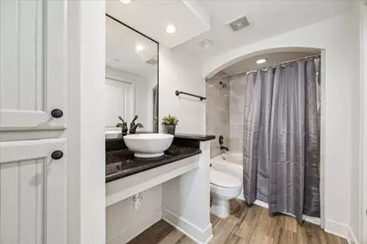 2203 Dorrington Street #301, Houston, TX 77030 - Photo 10