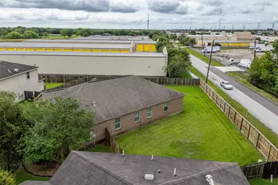 8234 Hall View Drive, Houston, TX 77075 - Photo 30