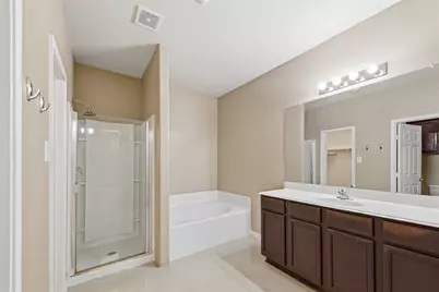 8234 Hall View Drive, Houston, TX 77075 - Photo 16