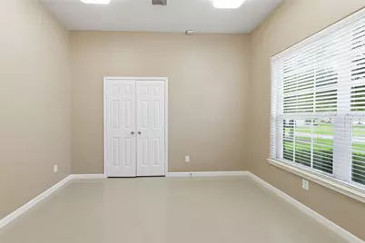 8234 Hall View Drive, Houston, TX 77075 - Photo 6