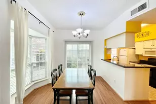 7575 Cambridge St, Houston, TX 77054 - Photo 10
